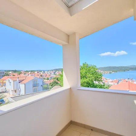 Apartamento Meri By Litto Trogir